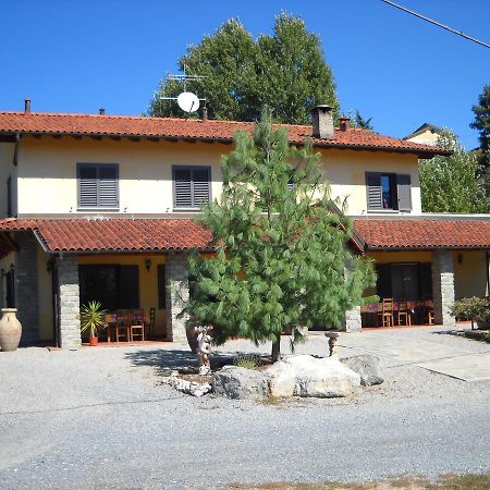 Locanda Contrada Dei Fattori Cairo Montenotte Exterior foto